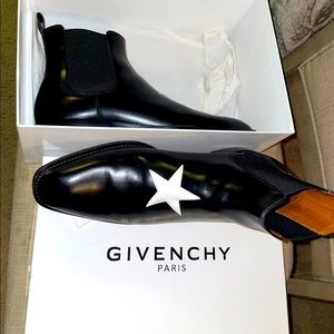 Men’s black Givenchy Boots